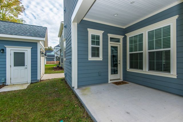 2000 Fleming Woods Road, James Island, SC 29412