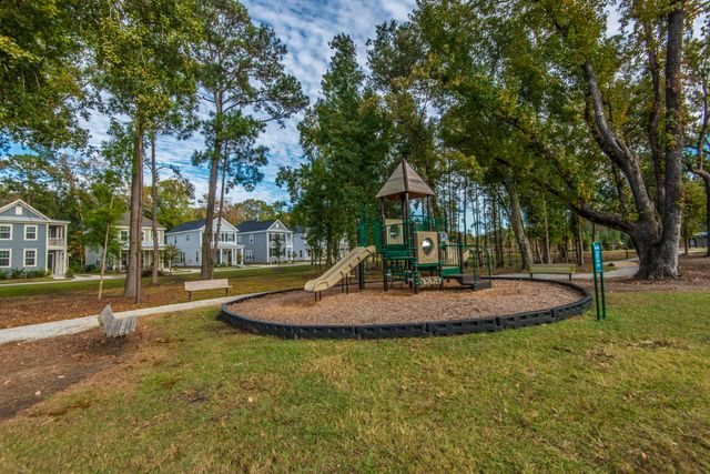 2000 Fleming Woods Road, James Island, SC 29412