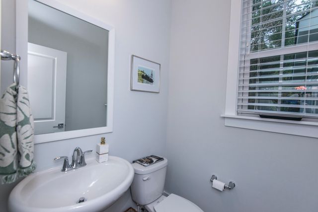 2000 Fleming Woods Road, James Island, SC 29412