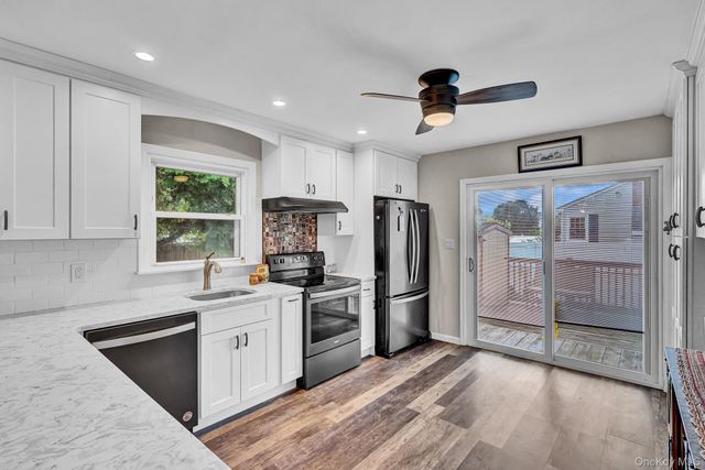 127 Queens Avenue, West Babylon, NY 11704