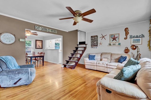 127 Queens Avenue, West Babylon, NY 11704