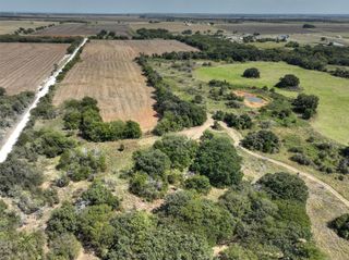 171 Hcr 1450 N, Covington, TX 76636