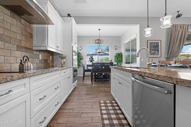 2826 E LA COSTA Drive, Gilbert, AZ 85298