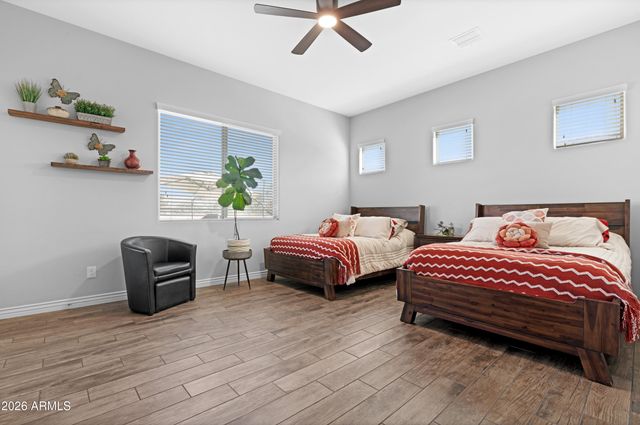 2826 E LA COSTA Drive, Gilbert, AZ 85298