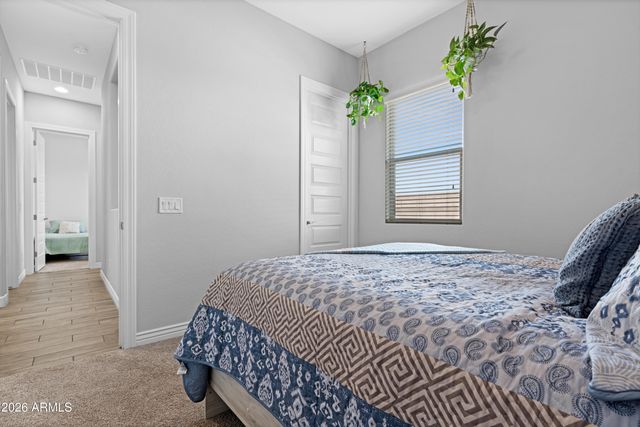 2826 E LA COSTA Drive, Gilbert, AZ 85298