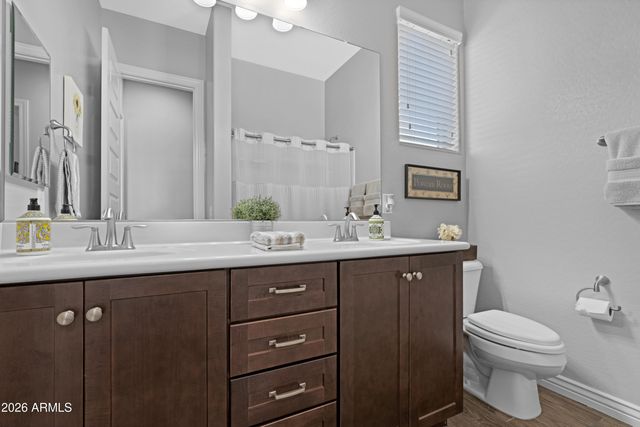 2826 E LA COSTA Drive, Gilbert, AZ 85298