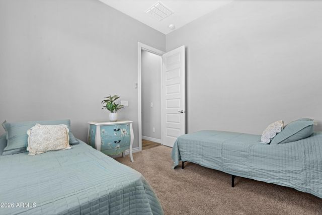 2826 E LA COSTA Drive, Gilbert, AZ 85298