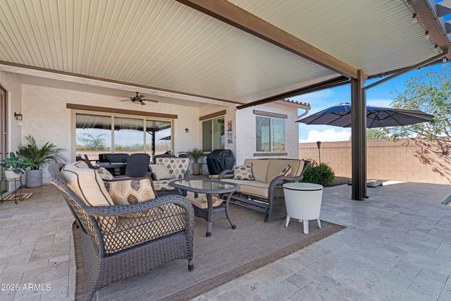 2826 E LA COSTA Drive, Gilbert, AZ 85298