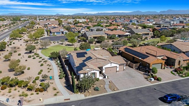 2826 E LA COSTA Drive, Gilbert, AZ 85298