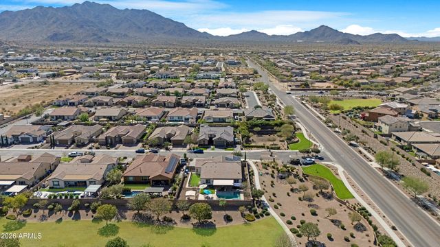 2826 E LA COSTA Drive, Gilbert, AZ 85298