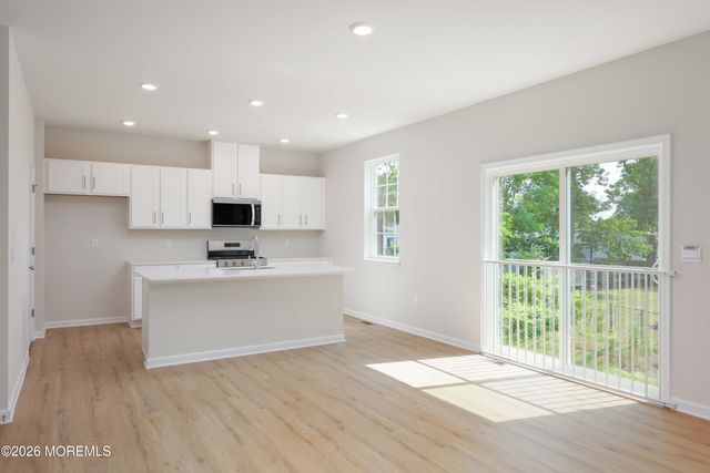 1 Dahlia Court, Bayville, NJ 08721