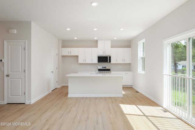 1 Dahlia Court, Bayville, NJ 08721