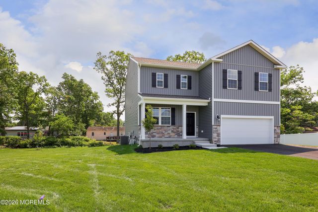 1 Dahlia Court, Bayville, NJ 08721