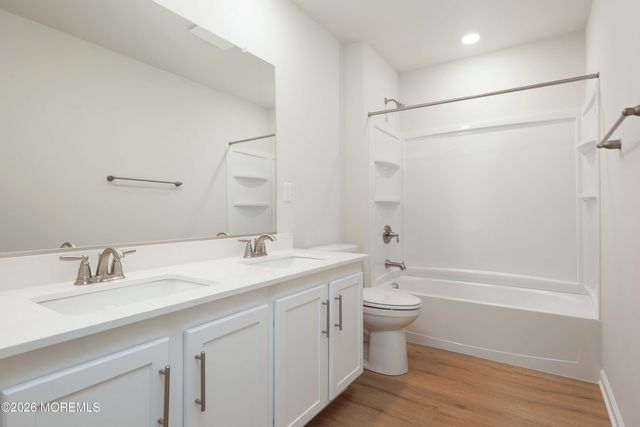 1 Dahlia Court, Bayville, NJ 08721