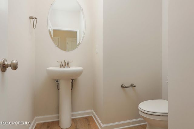 1 Dahlia Court, Bayville, NJ 08721