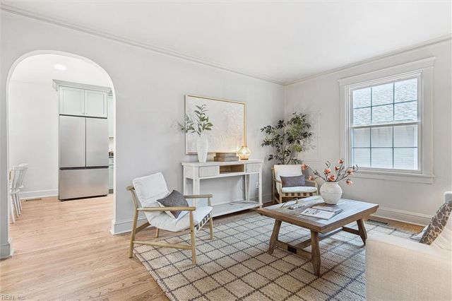 102 School LN, Toano, VA 23168