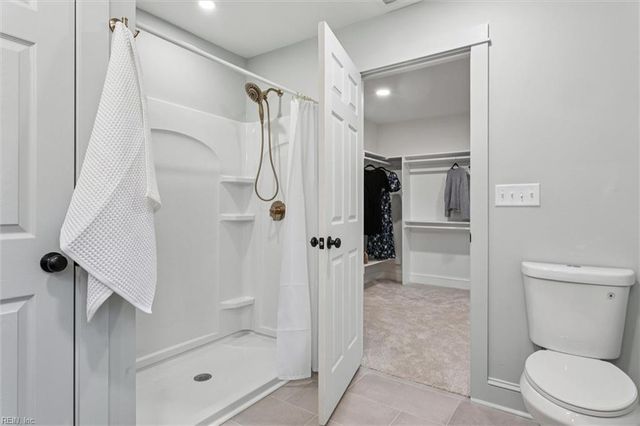 102 School LN, Toano, VA 23168