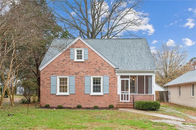 102 School LN, Toano, VA 23168