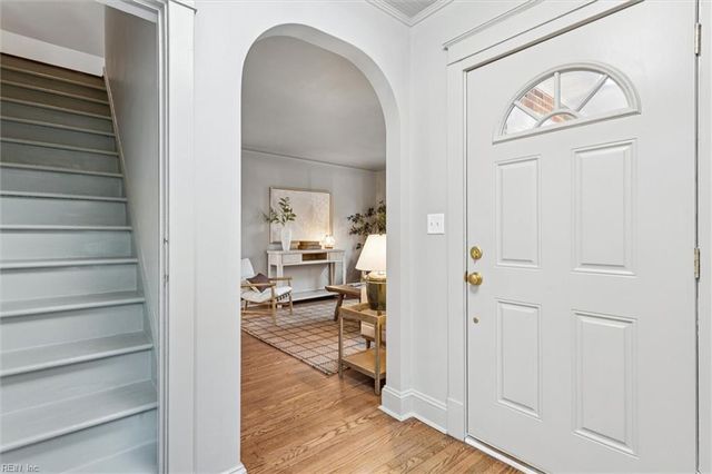 102 School LN, Toano, VA 23168