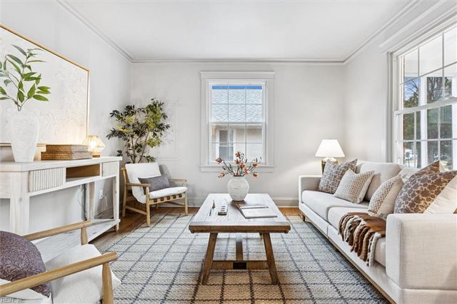 102 School LN, Toano, VA 23168