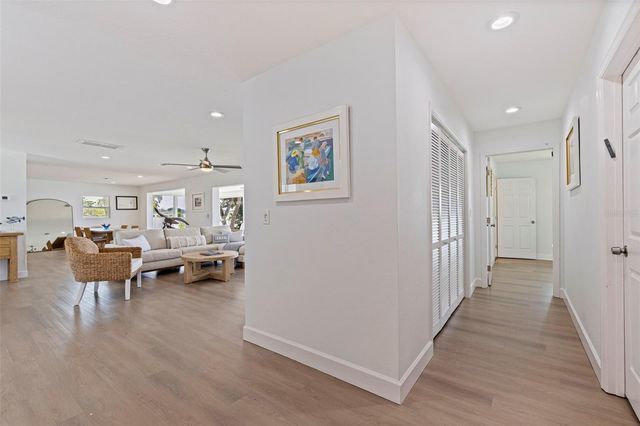 501 22ND AVENUE SE, St Petersburg, FL 33705