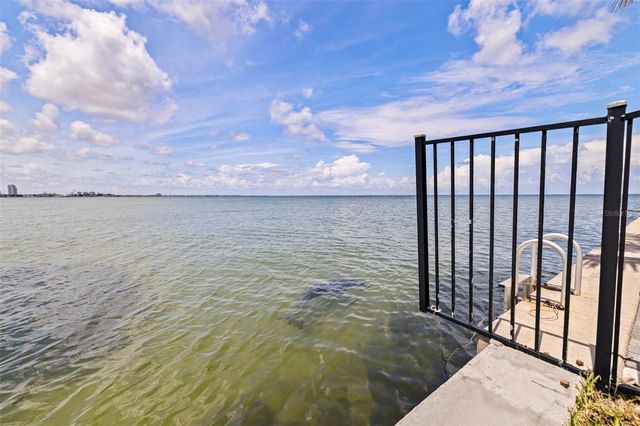501 22ND AVENUE SE, St Petersburg, FL 33705