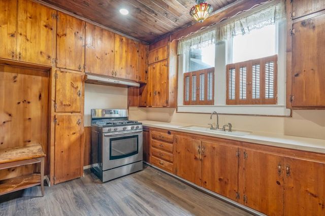 1419 N Sycamore, Palestine, TX 75801