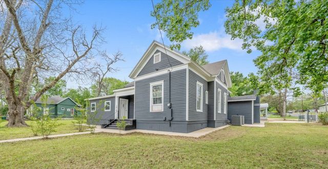 1419 N Sycamore, Palestine, TX 75801