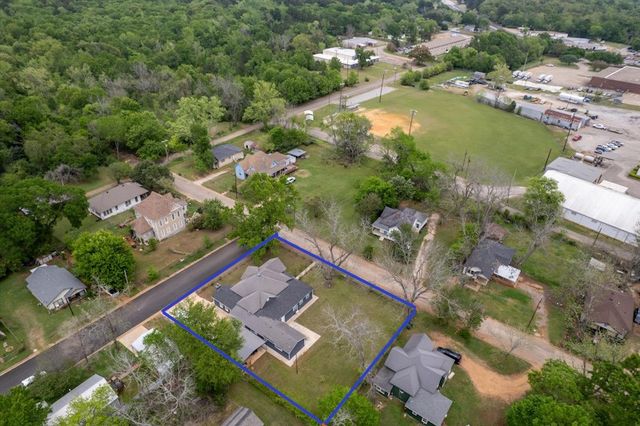 1419 N Sycamore, Palestine, TX 75801