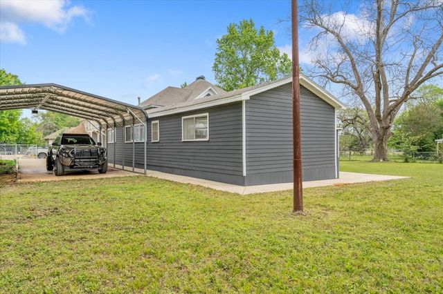 1419 N Sycamore, Palestine, TX 75801