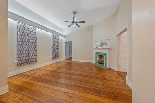 1419 N Sycamore, Palestine, TX 75801