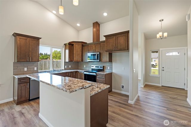 9609 179th Trail SW, Rochester, WA 98579
