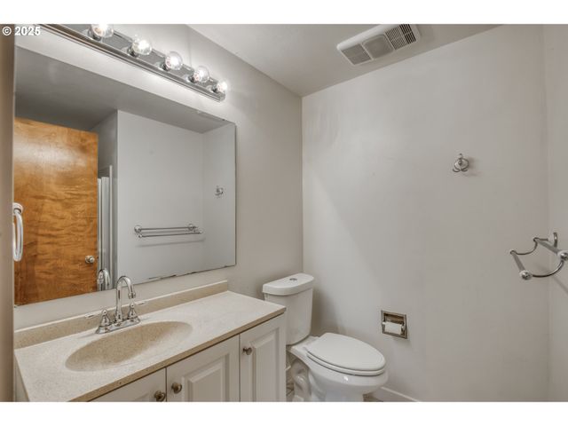 14843 Ne TILLAMOOK St, Portland, OR 97230