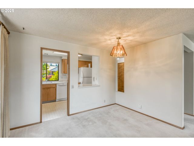 14843 Ne TILLAMOOK St, Portland, OR 97230