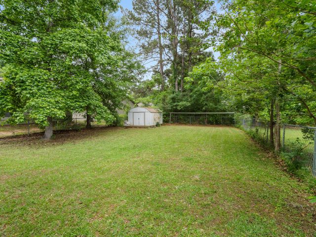 303 LAKE STREET, New Llano, LA 71461