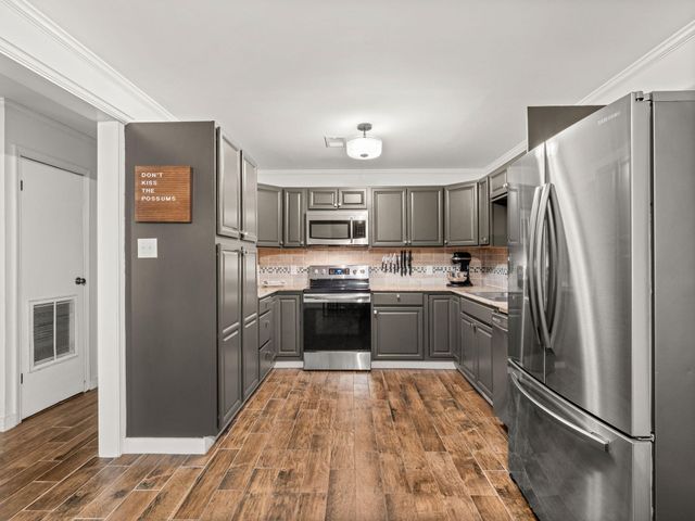 303 LAKE STREET, New Llano, LA 71461