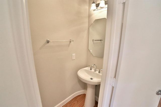 3719 Main Poplar Drive, Houston, TX 77025