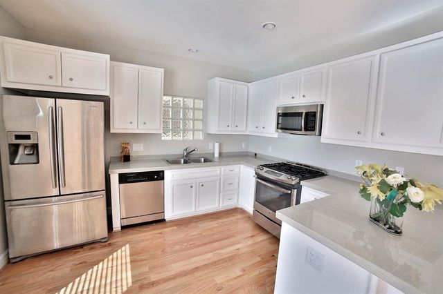 3719 Main Poplar Drive, Houston, TX 77025