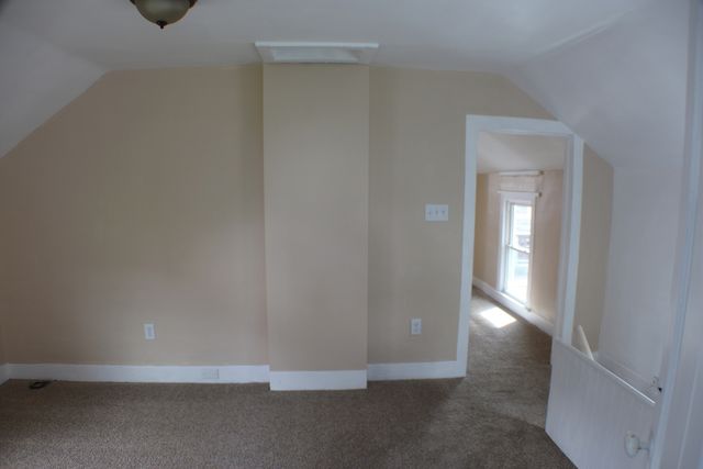 2118 E 12th Street, Davenport, IA 52803