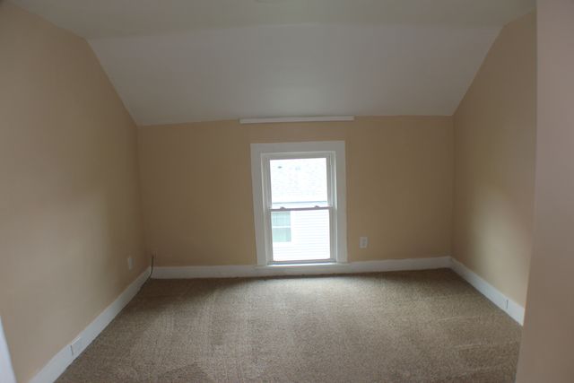 2118 E 12th Street, Davenport, IA 52803