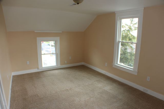 2118 E 12th Street, Davenport, IA 52803