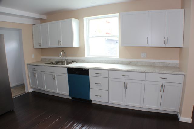 2118 E 12th Street, Davenport, IA 52803