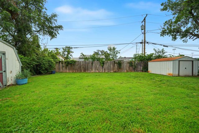 2449 Robin, Salina, KS 67401