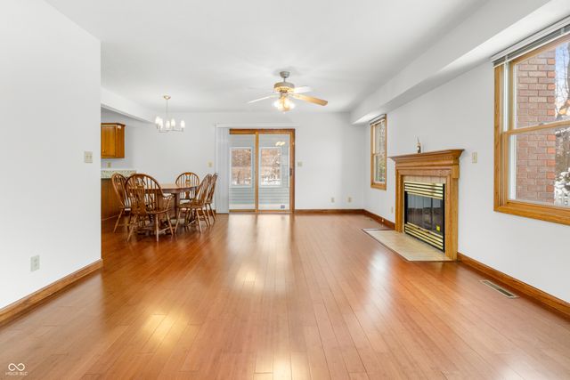 6062 Acorn Drive, Columbus, IN 47201