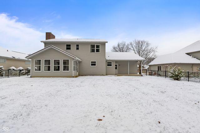 6062 Acorn Drive, Columbus, IN 47201
