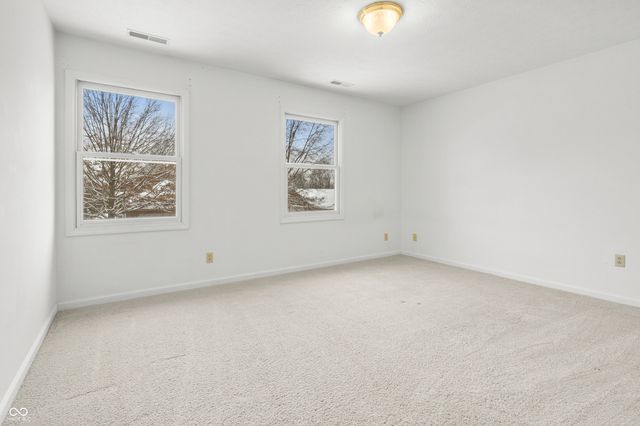 6062 Acorn Drive, Columbus, IN 47201