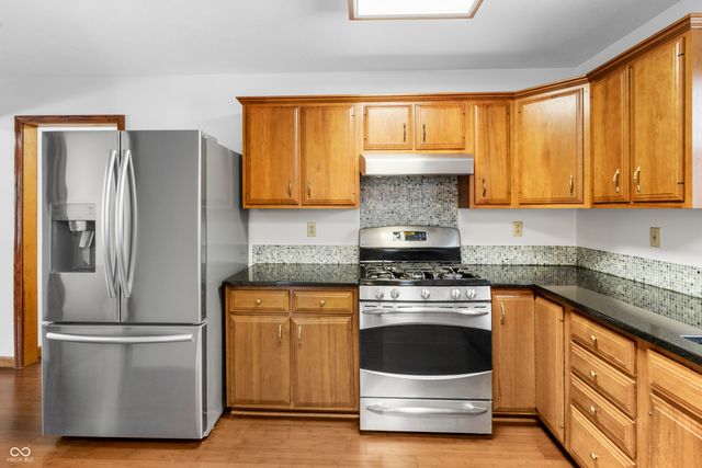 6062 Acorn Drive, Columbus, IN 47201