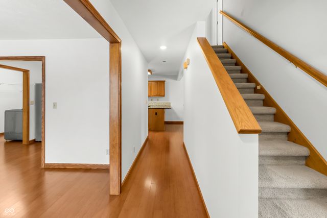 6062 Acorn Drive, Columbus, IN 47201