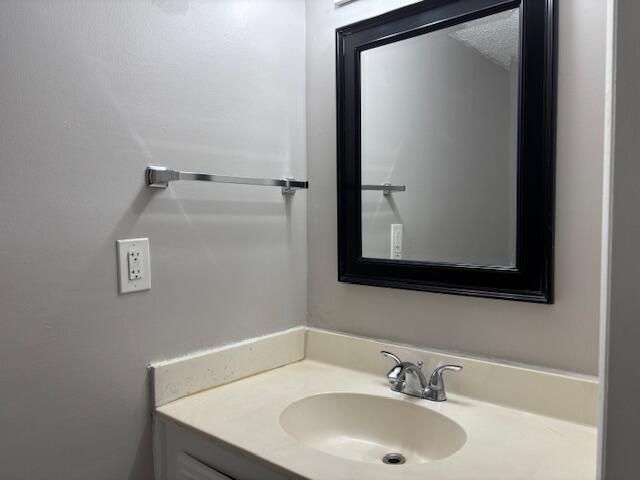 5844 Blueberry Unit 68 Court, Lauderhill, FL 33313