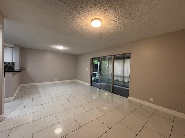 5844 Blueberry Unit 68 Court, Lauderhill, FL 33313
